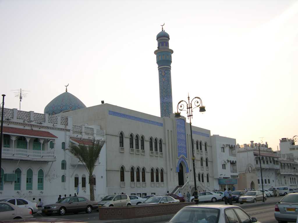 Muscat 03 Mutrah 09 Mosque The Mutrah Corniche has elegant merchants houses latticed buildings and mosques across from the dhows floating on the sea